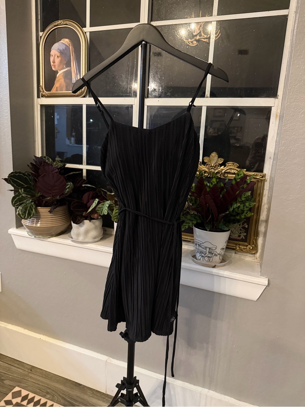 Alo Yoga Micro Plisse Game On Tennis Dress Black Pleated Strappy Mini s Sz S